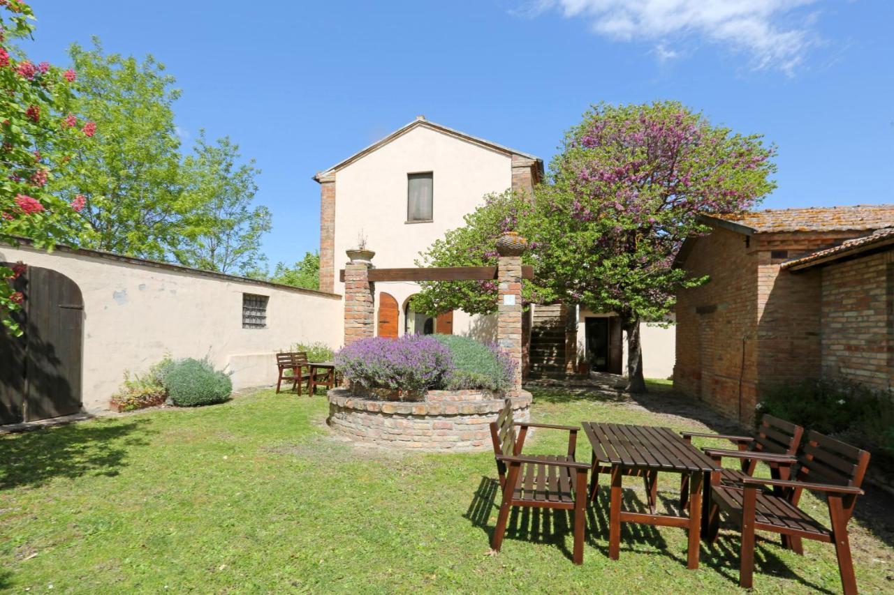 Agriturismo Macciangrosso Casale Piccolomini Chiusi Extérieur photo